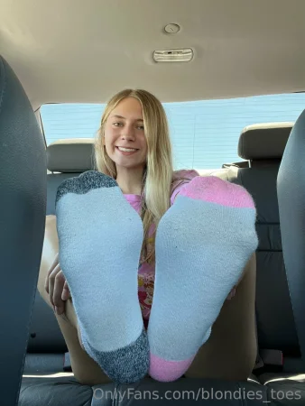 blondies_toes Onlyfans leaked porn video and photo pack ( 12.9 GB )