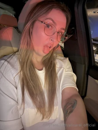 alinarai_official porno video and photo pack Onlyfans leaked 2025
