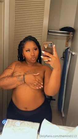 themrs0113 porno video and photo pack Onlyfans leaked 2025